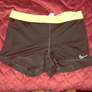 Nike spandex